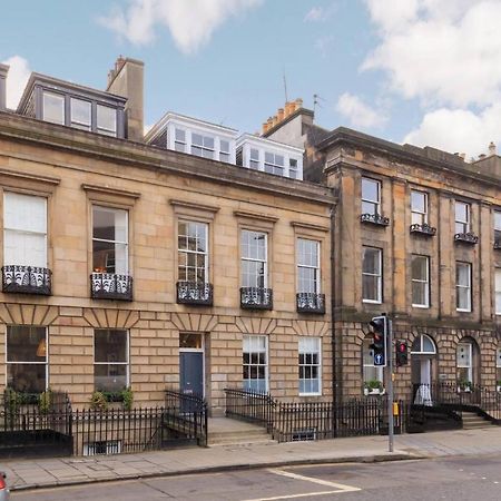 Joivy Luxurious 2Br Home Near Haymarket Station Edinburg Exteriör bild
