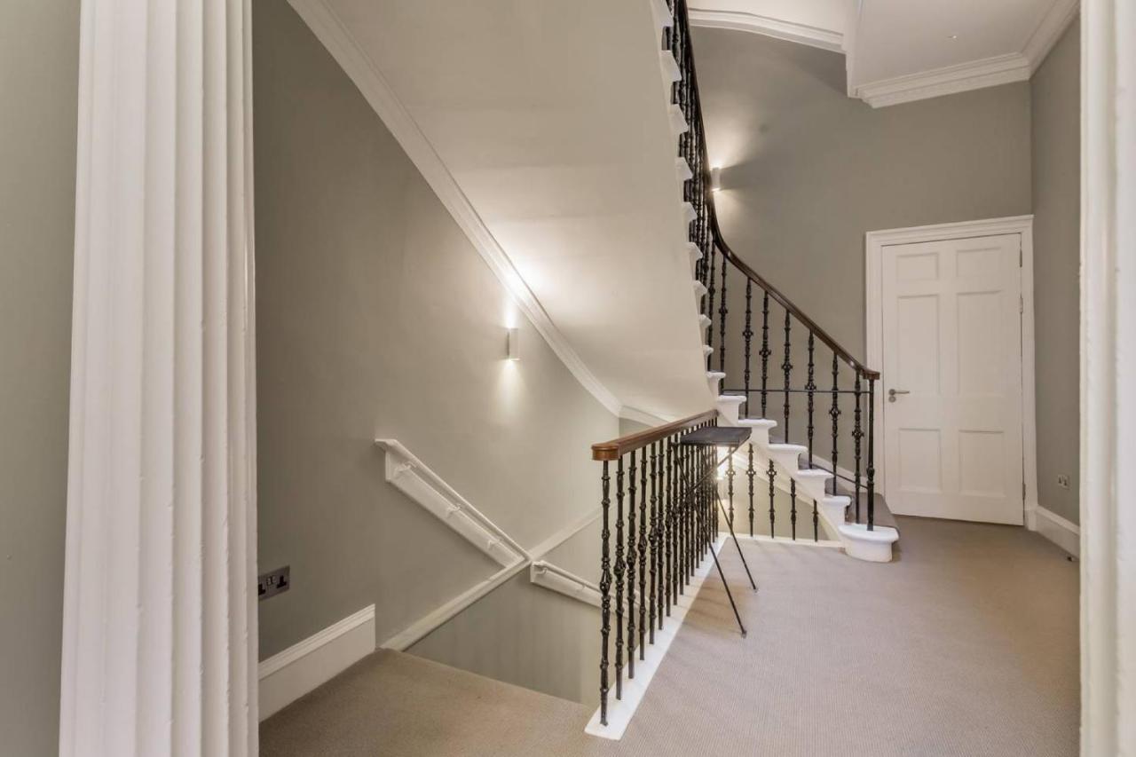 Joivy Luxurious 2Br Home Near Haymarket Station Edinburg Exteriör bild