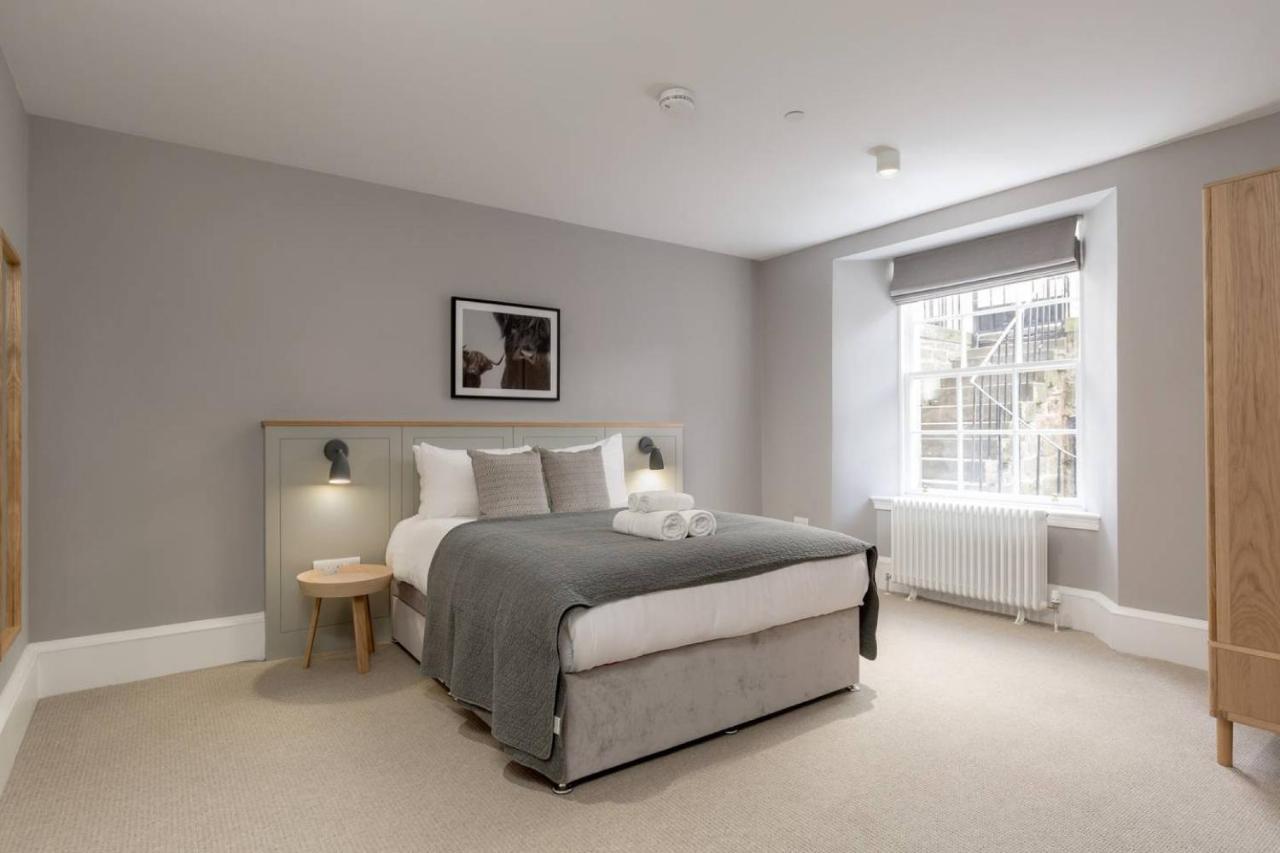 Joivy Luxurious 2Br Home Near Haymarket Station Edinburg Exteriör bild