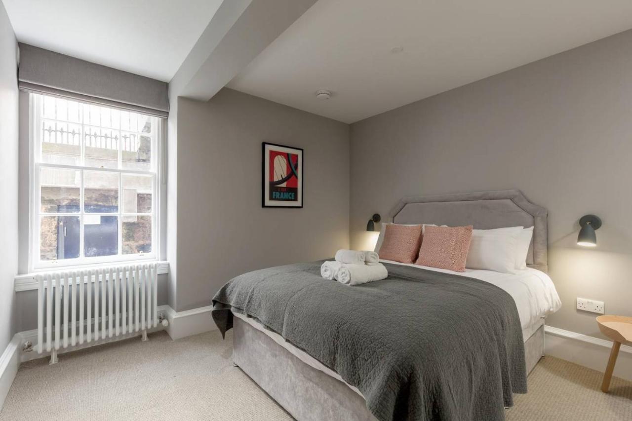 Joivy Luxurious 2Br Home Near Haymarket Station Edinburg Exteriör bild