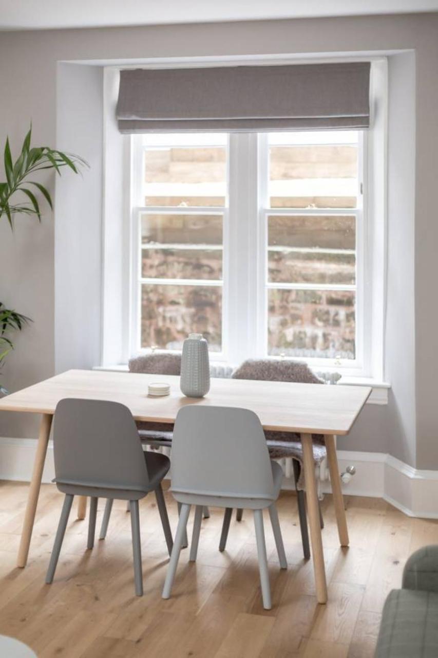 Joivy Luxurious 2Br Home Near Haymarket Station Edinburg Exteriör bild