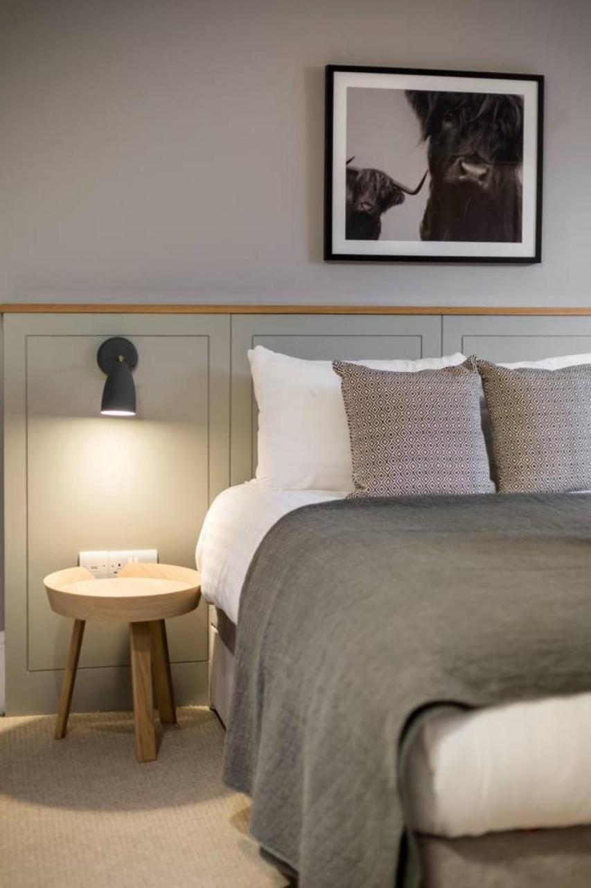 Joivy Luxurious 2Br Home Near Haymarket Station Edinburg Exteriör bild